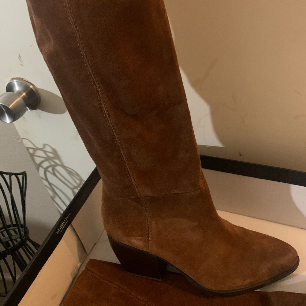 Naturalizer, Tan Size 10W knee high boots